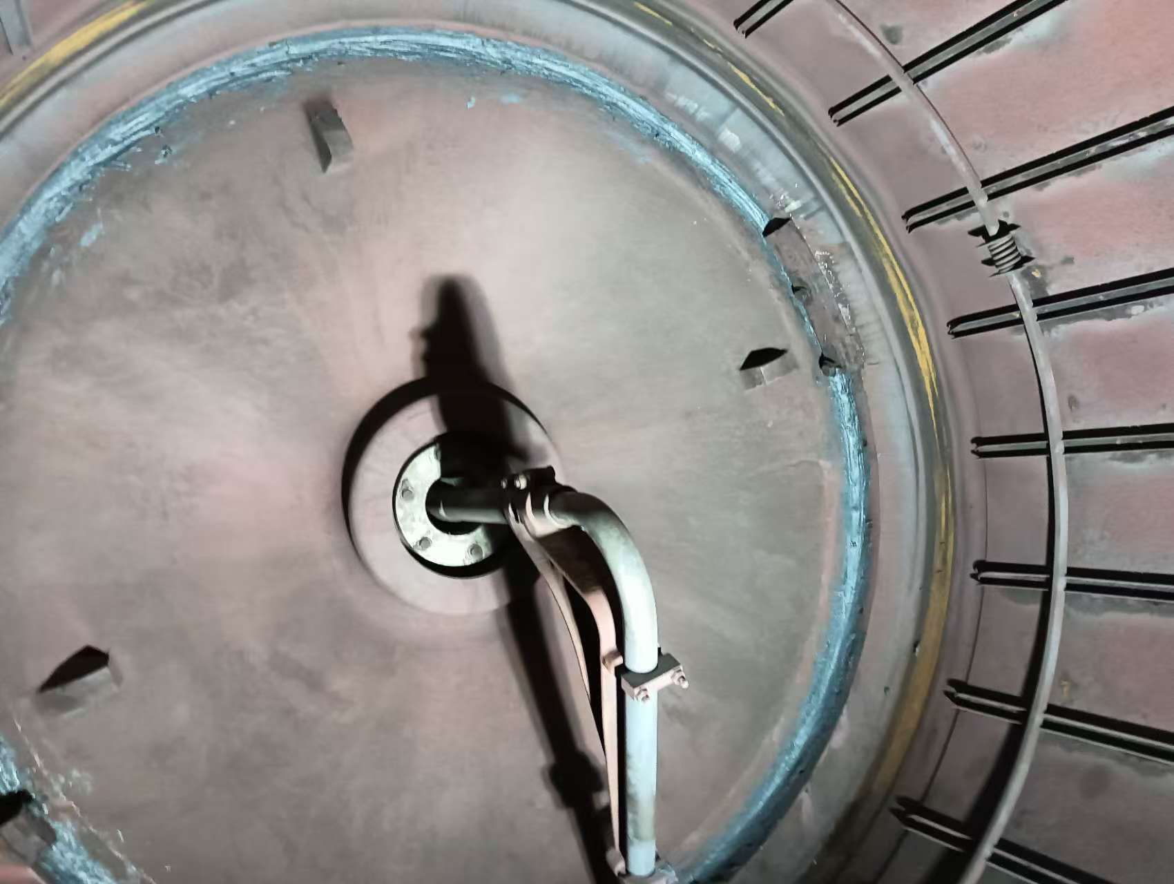 我司攜手長期合作伙伴成功應用高分子復合材料解決烘缸端蓋泄漏難題(圖1) 微信圖片_20240809084936.jpg